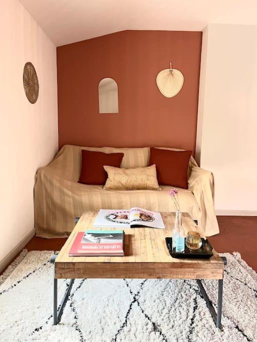 Appartement A Pied Du Centre Avec Place De Parking Arles Exteriér fotografie